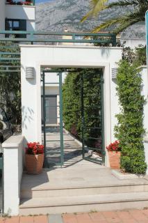 Apartments with parking space Makarska - 6632 - 4