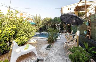 Family-friendly apartments with swimming pool Split - 14401 - 6