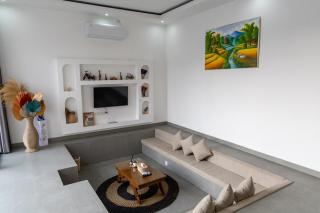 Artsya Villa - New &Modern 2BR Tropical Canggu Private Pool Villa - 4