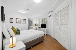 Beautiful Belmore Retreat Easy Walk to Beach - 8