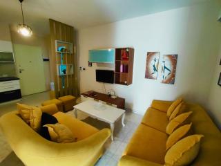 Sunny Beachfront Apartment in Durres - 6