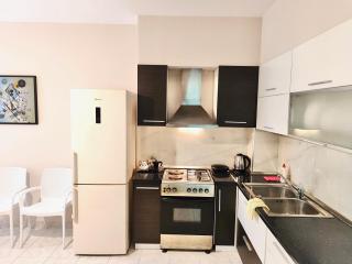 Sunny Beachfront Apartment in Durres - 7