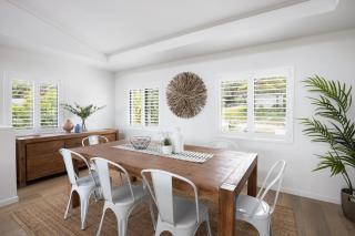 Salty Stays on Stevens St Ocean Views Top Deck - Sunshine Beach - 4