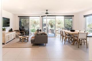 Spirit on Sunshine Interior Designed at Beach - 9