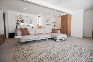 Sunset Lagoon Noosa Luxury with Stunning Views - 1