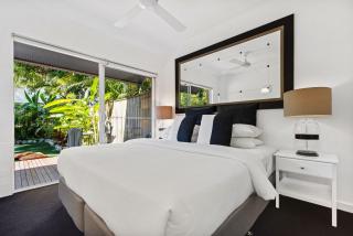 Noosa Tropical Beach Retreat Walk to Everything - 5