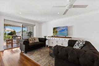 Noosa Tropical Beach Retreat Walk to Everything - 0