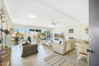 Hampton s Style Beach Retreat in Noosa s Heart - 5