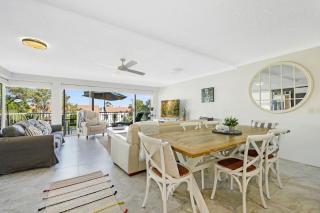 Hampton s Style Beach Retreat in Noosa s Heart - 9