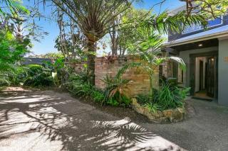 Pet Friendly Tropical Escape in Sunshine Beach - 6