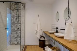 The River Shack Vintage Luxe Right Beside River - 8