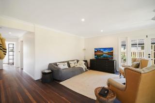 The River Shack Vintage Luxe Right Beside River - 5