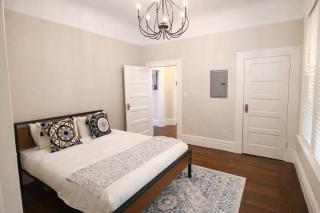 Spacious 4-Bed- Sleeps 8 - Family Friendly - 5