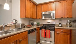 Marina Del Rey View 1BA & 2BA in MDR - Pool, Jacuzzi, Gym - 2