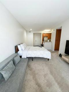 Marina Del Rey View 1BA & 2BA in MDR - Pool, Jacuzzi, Gym - 3