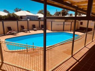 Pete's Place Roma - 9