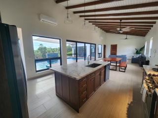 Sunset Oasis Waterfront - 7