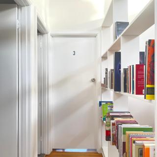 Budget-friendly room near Sunshine Station to CBD - 4