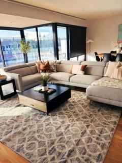 PIER POINT 3 Bedroom Deluxe Apartment located on The Geelong Waterfront - 106 - 9