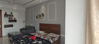 Minimalistic Stay Close to Metro & Couple Friendly - 5