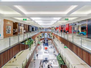 Indooroopilly Resort Style Family Stay W Pool A BBQ - 8