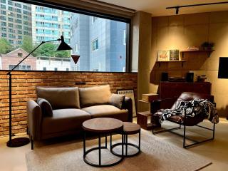 Boutique Stay FRGE 60sqm, 4pax, DDP, Local Markets - 2