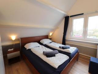 Holiday Home in Noordwijkerhout by Lake - 9