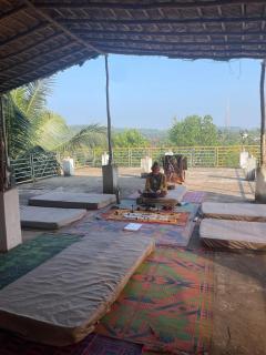 12 Monks - Backpacker Resort - 1