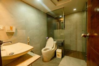 Cozy Gulshan, Full AC with Power back up & 24-7 Security - 1