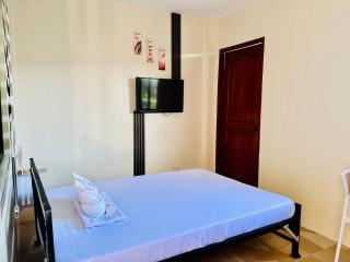 BossBabe Nacpan Beach House - 5