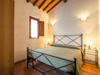 Aesthetic Farmhouse in Bucine with Barbecue - 7