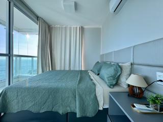 Apartamento de alto padrão na Barra com vista mar - 2