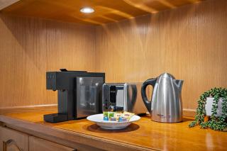 Bright CBD Apartment Close to Dining & Shopping - 7