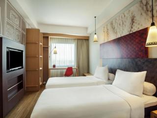 ibis Yogyakarta Adi Sucipto - 8