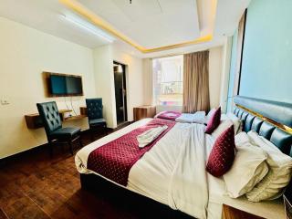 Royal Majestic Mount View Cottage - 6