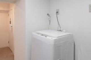 -Higashi Shinjuku 1009- - 4