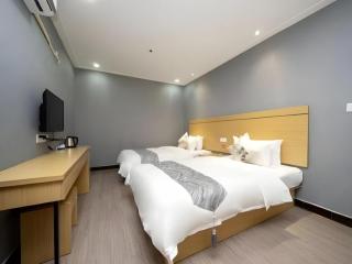 Ying Feng Yuan Hotel - 1