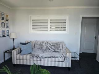 A La Roslyn - Napier - 6