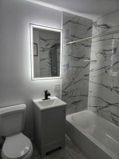 Upscale Peaceful Stay in Gary - Gary - 4