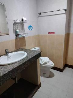 Patong 一卧三人间 - 6