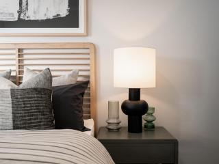 Stylish 3BR Near GV Health, Golf & Sports Precinct - 6