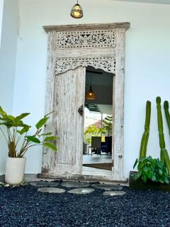 Villa Kayu Tulang - 0