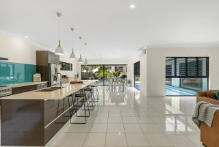 Belle Escapes Sandcastles - 9