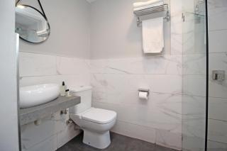 The Chameleon Stay @107 - 9