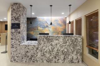 Endeavor Inn & Suites, Trademark Collection by Wyndham - Topeka - 6