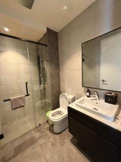 Axon Residence By Luxury Homestay - 6