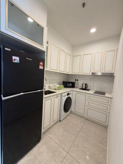 Axon Residence By Luxury Homestay - 2