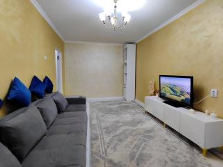 2-room apartment near MEGA Alma-Ata shopping center, park & river - 3