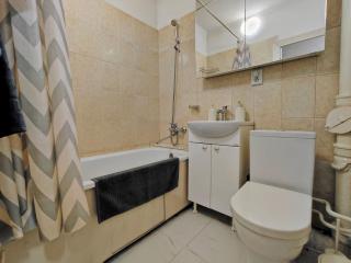 2-room apartment near MEGA Alma-Ata shopping center, park & river - 7