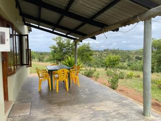 Niara Lake & Beach House - 6